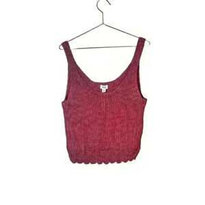 Ana crocheted cropped tank size medium in excellent condition